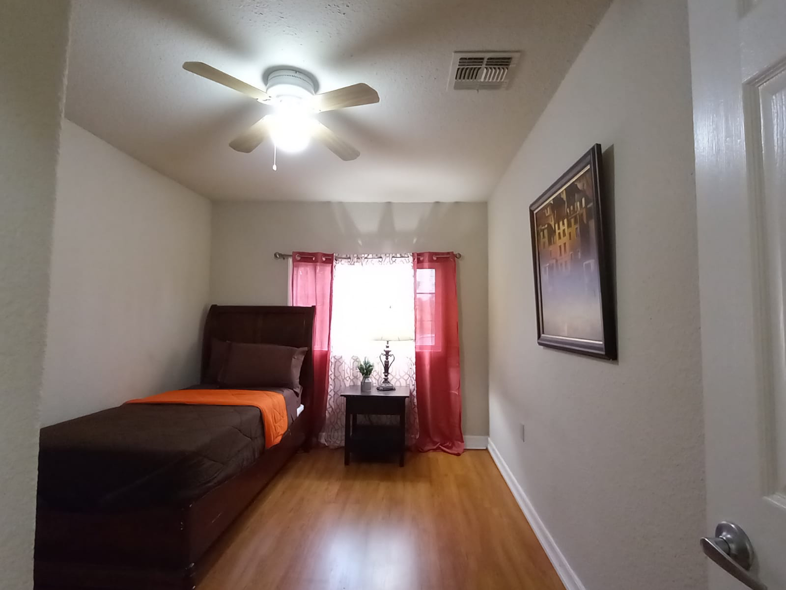 Mount Hood Serenity Care Assisted Living Home Image in Sacramento, CA